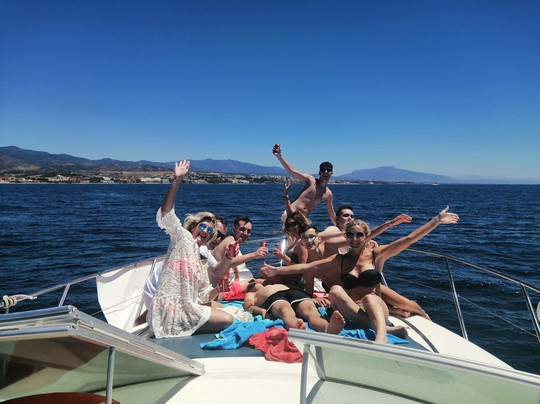 aBoatHire-埃斯特波纳必去景点