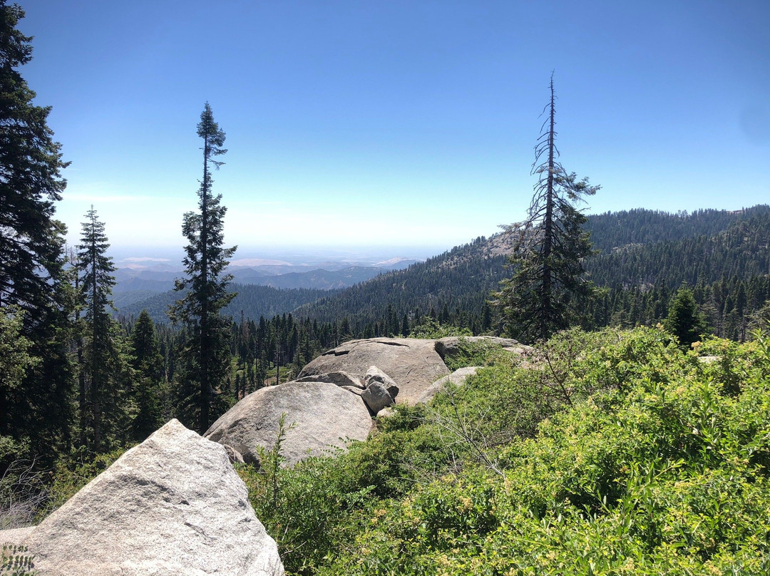 Generals Highway-红杉&国王峡谷国家公园必去景点