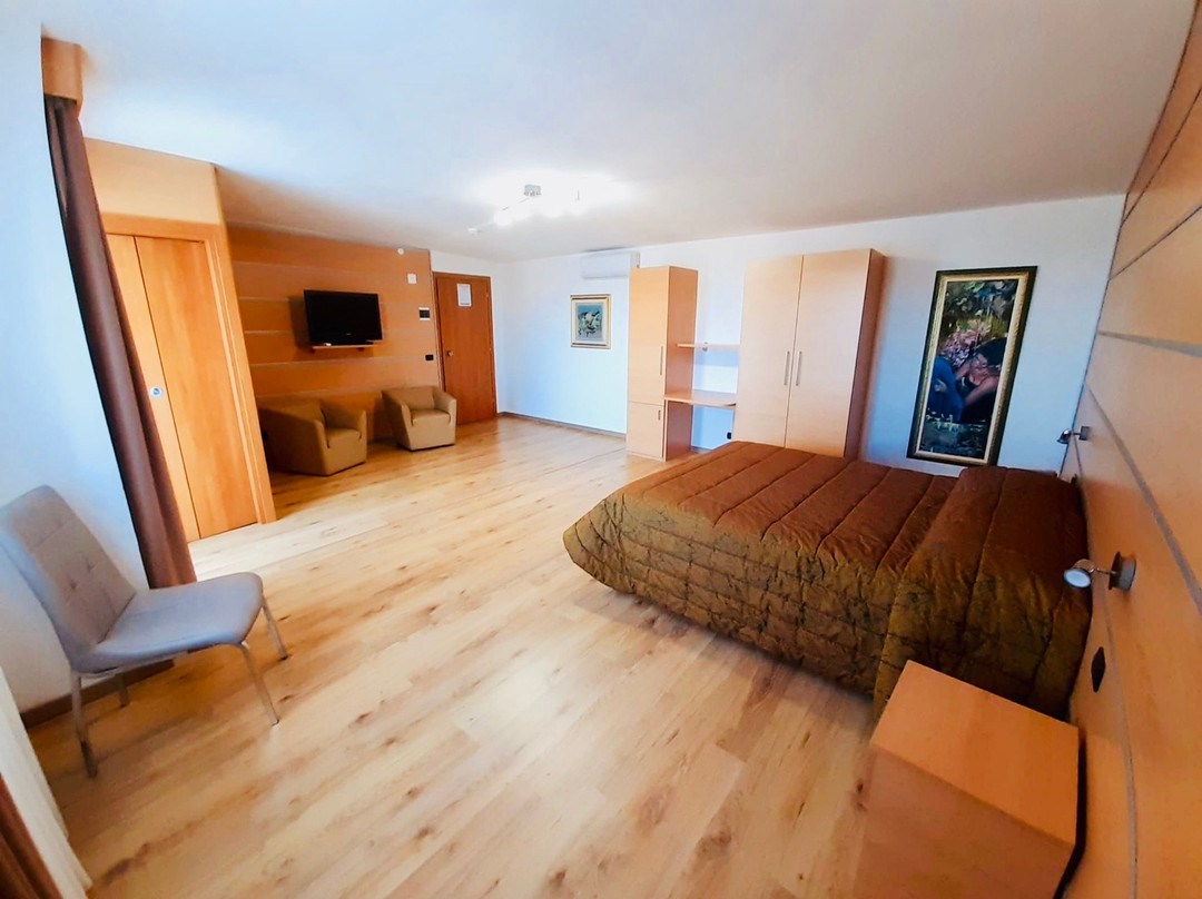 Santeramo in Colle酒店住宿-Hotel Murgia