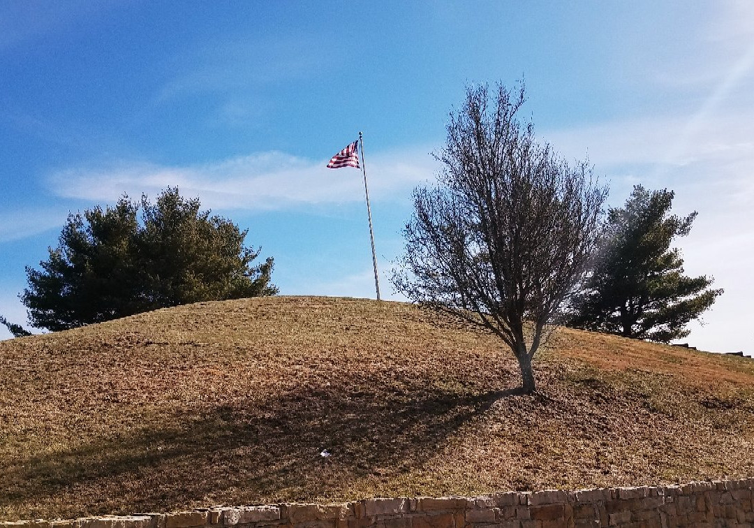 Grafton National Cemetery景点图片