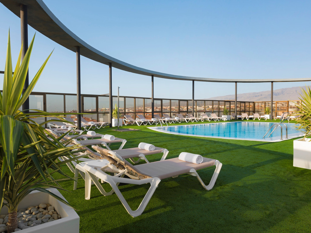 Elba Vecindario Aeropuerto Business & Convention Hotel主图