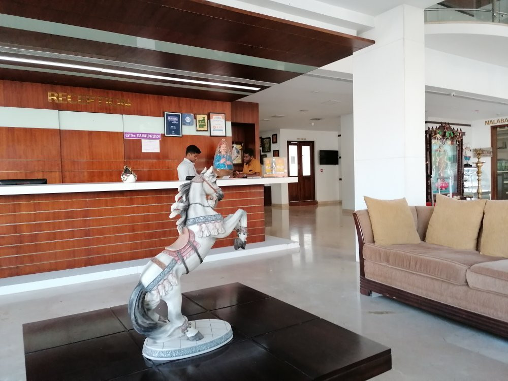 Lakshmi Hotel主图