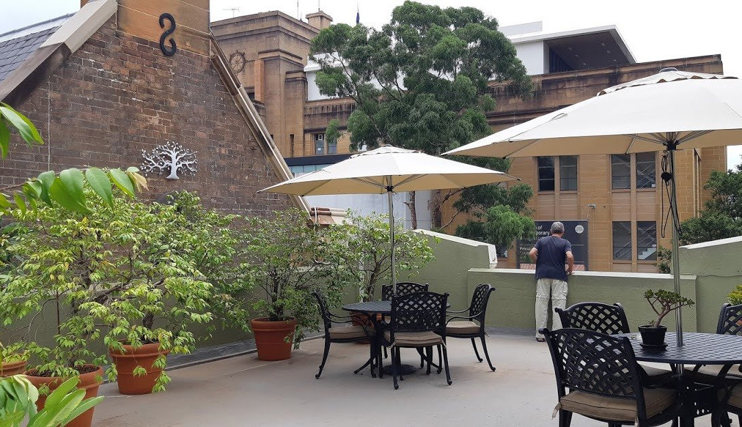 拉塞尔精品酒店主图