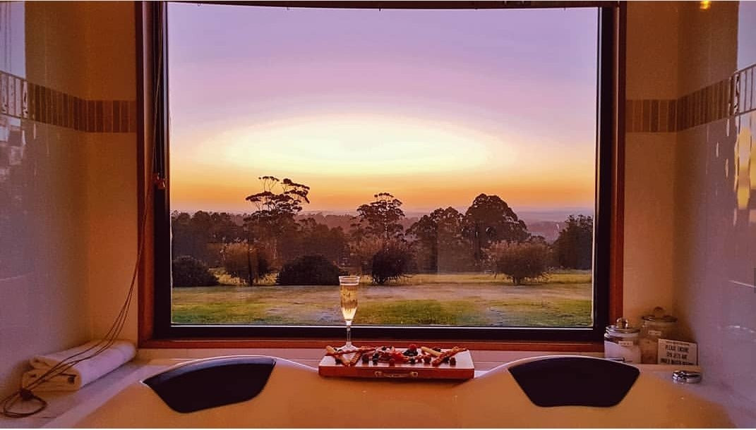 轰动高地食宿酒店主图