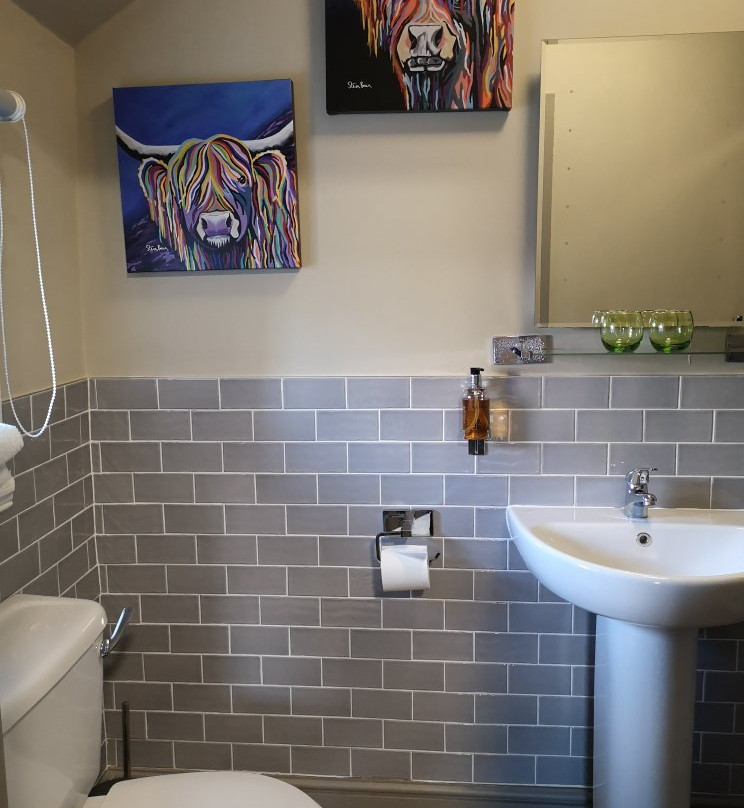 The Bull Hotel主图