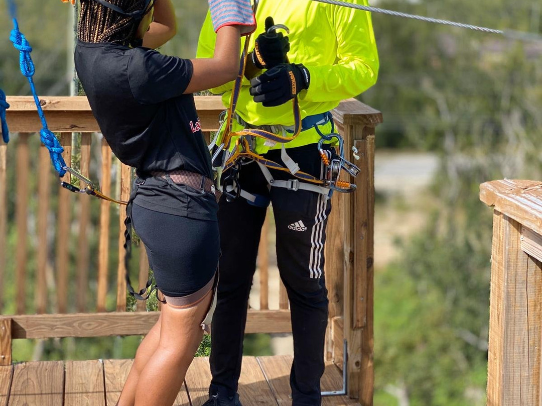 Pirate's Cove Zip Line and Water Park-弗里波特必去景点