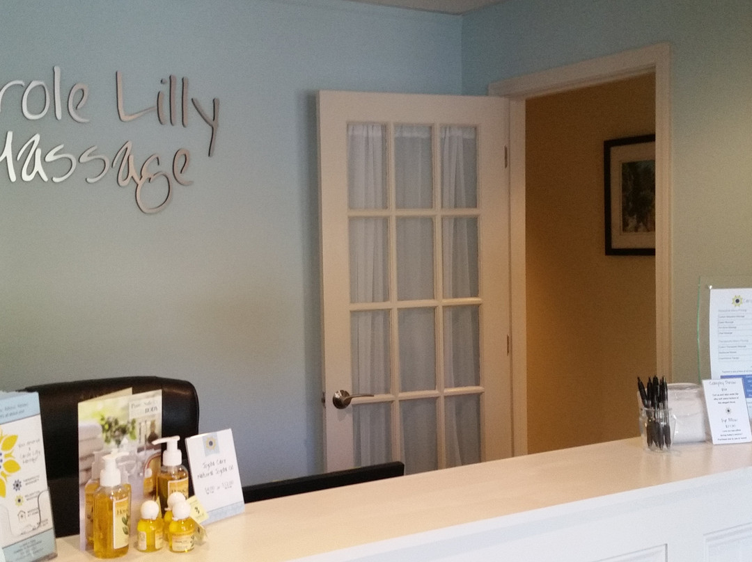 Forest Hills旅游景点-Carole Lilly Massage