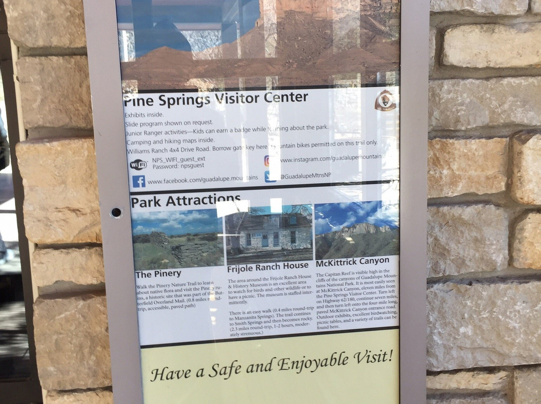 Pine Springs Visitor Center景点图片