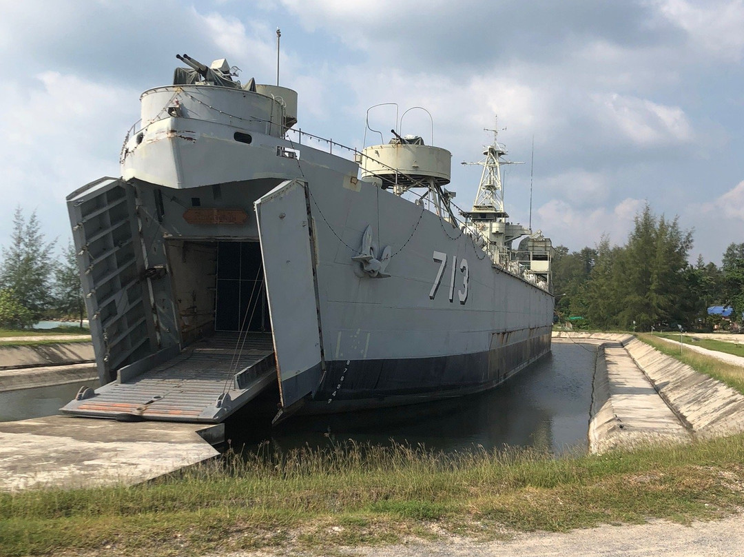 Phangan Royal Navy Ship景点图片