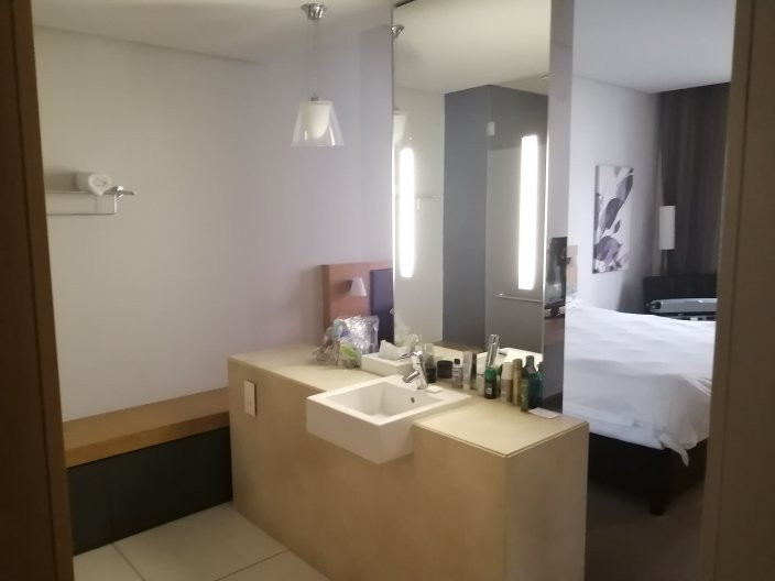 AHA Gateway Hotel主图