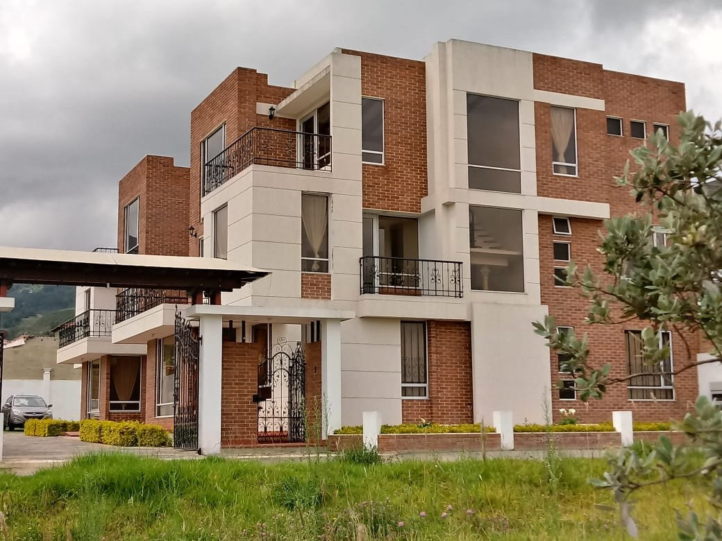 Valle De Iraka Aparta - Hotel主图