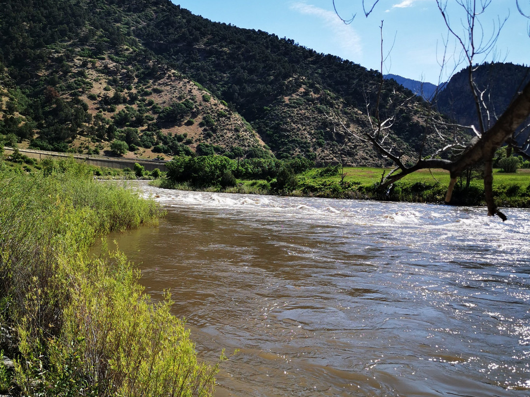 Glenwood Canyon-科罗拉多必去景点