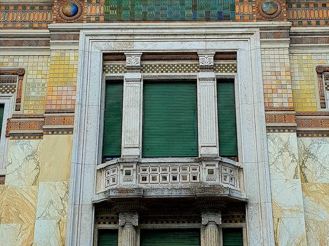Piazza Lorenzo Berzieri-萨尔索马焦雷泰尔梅必去景点