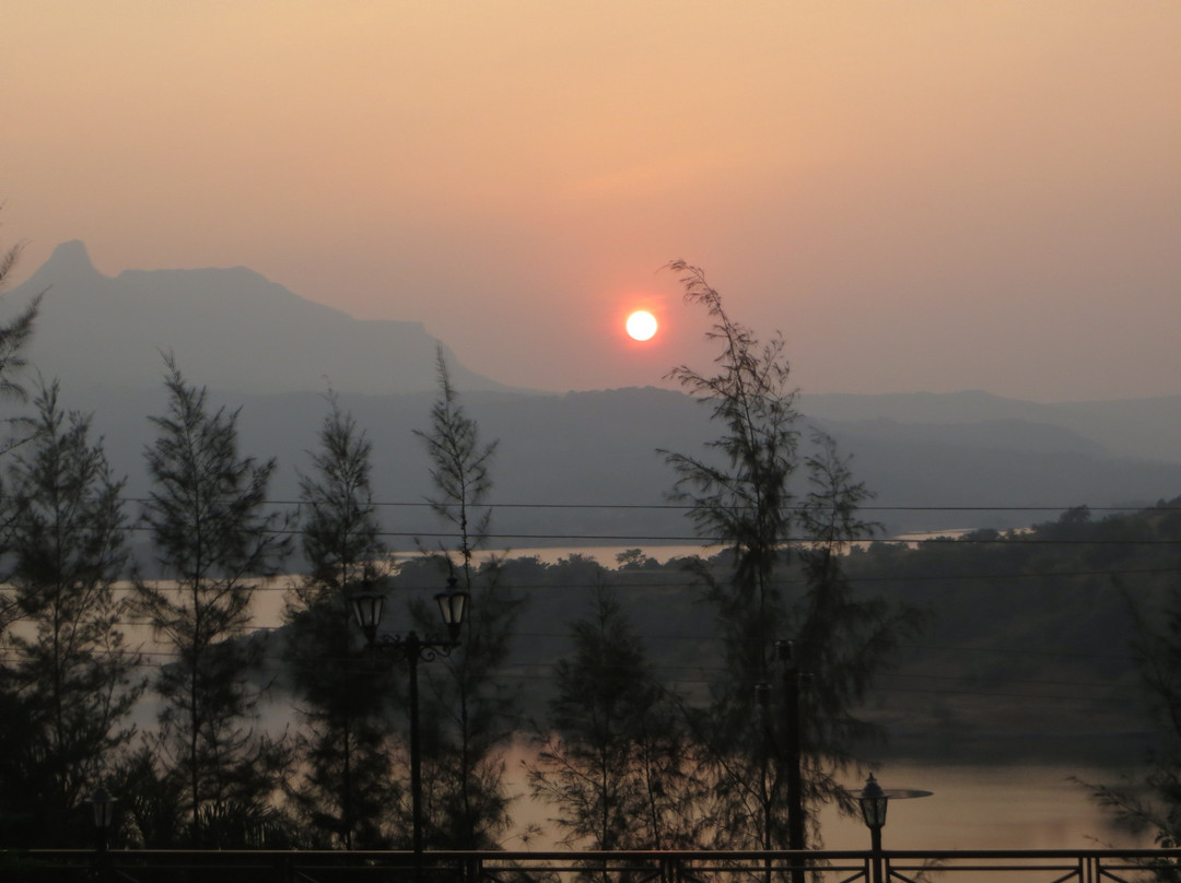 Green Velvet Resort主图