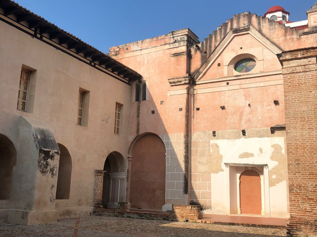 Exconvento de Santo Domingo景点图片