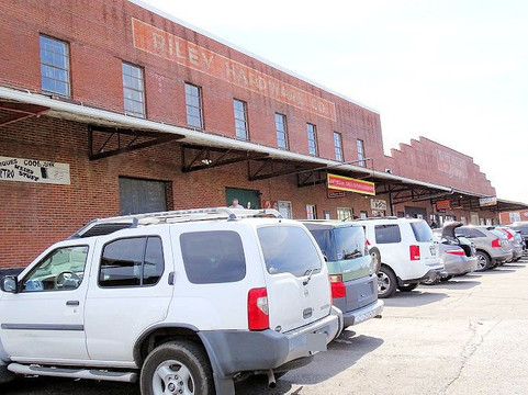 Warehouse Forty One-克拉克斯维尔必去景点