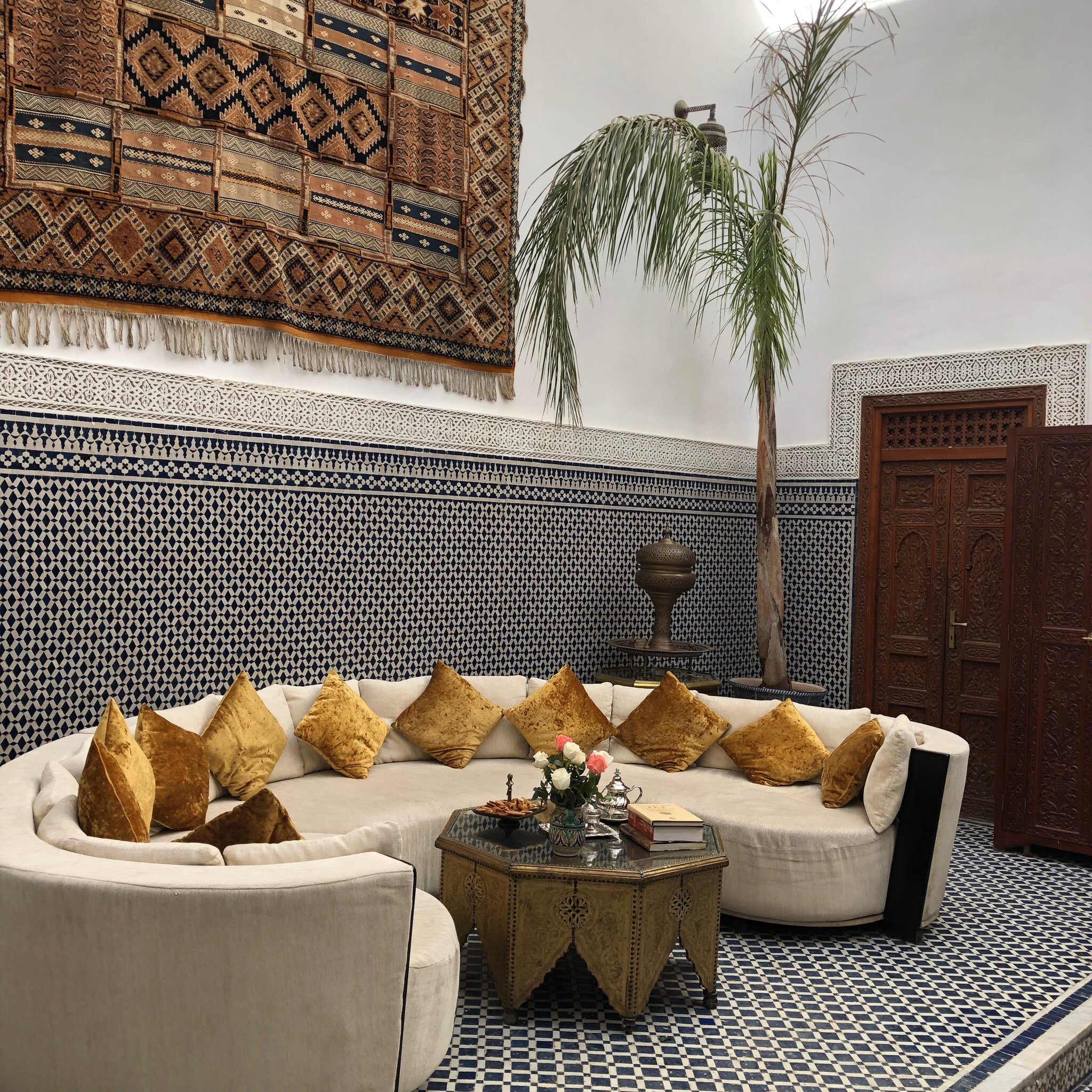 Riad Meyssane-官方