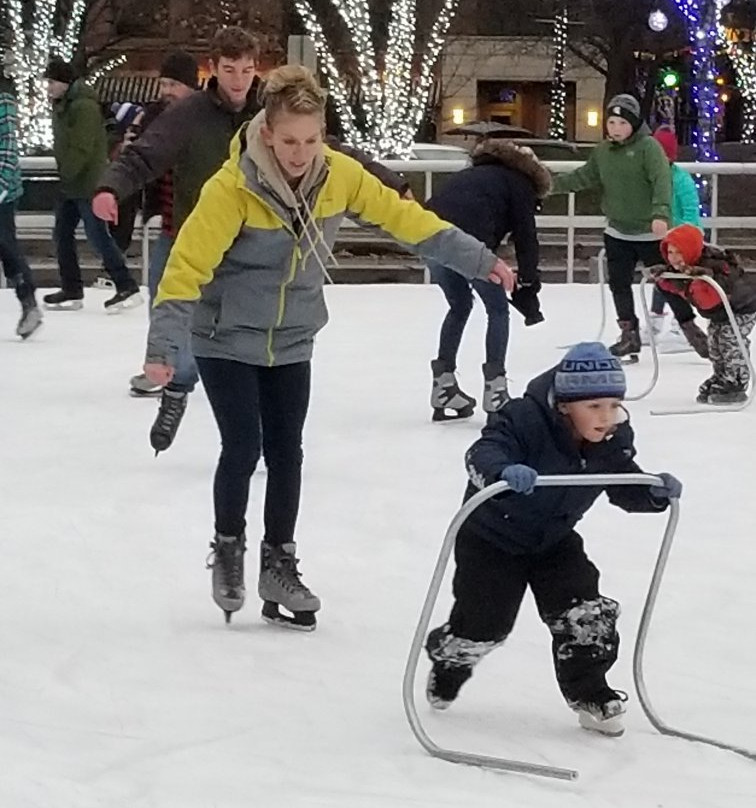 Rosa Park Circle-大急流市必去景点