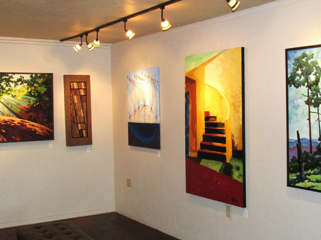 TRUST Art Gallery - Flying Leap Vineyards-Willcox必去景点