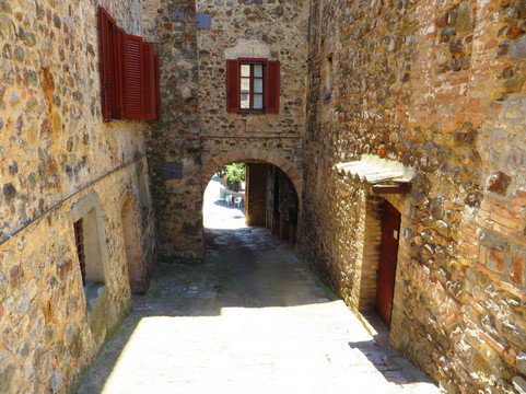 Camigliano-蒙塔尔奇诺必去景点