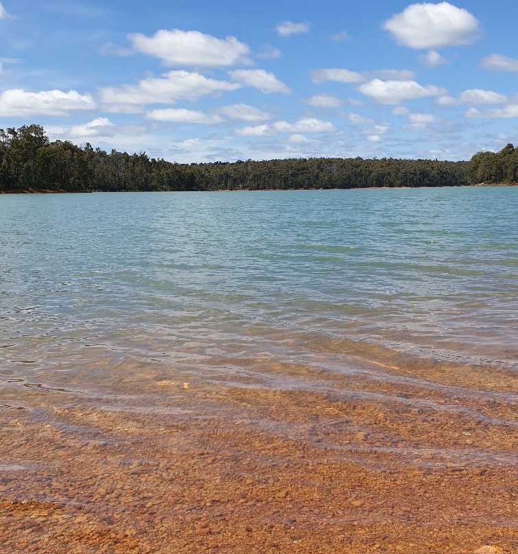 Waroona Dam景点图片