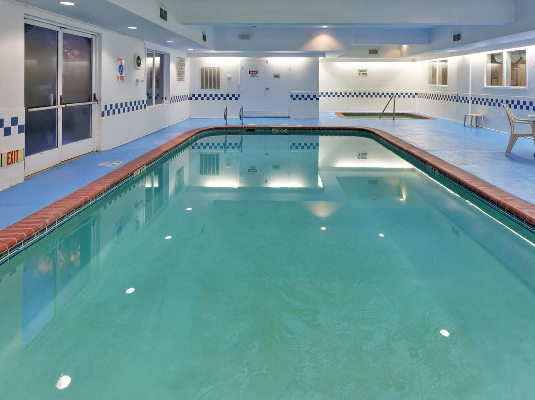 Country Inn & Suites By Radisson Fresno North CA主图