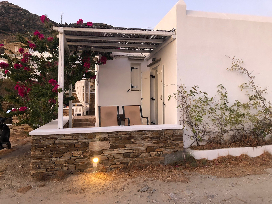 Ostria Village主图