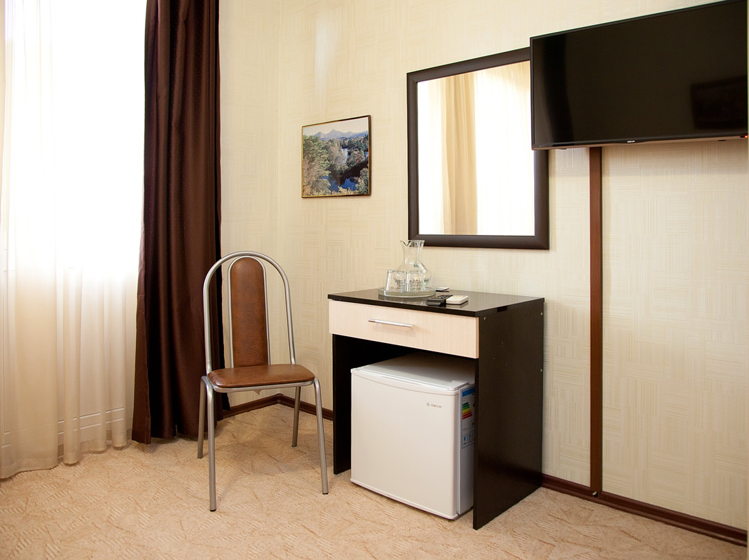 Utomlyonnye Solntsem主图