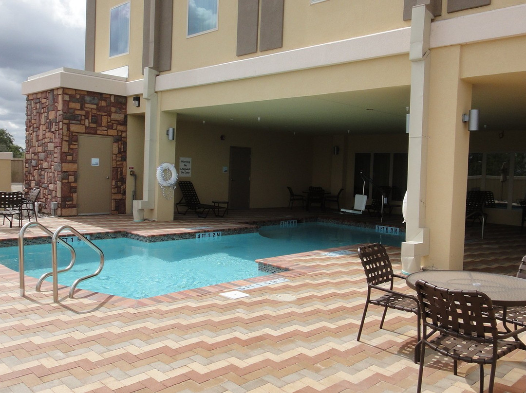 智选假日套房酒店乔治西主图