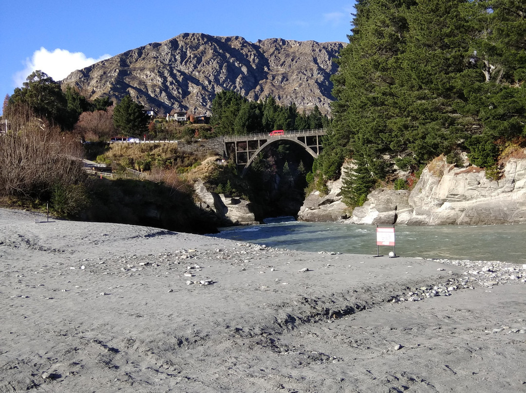 Edith Cavell Bridge-皇后镇必去景点