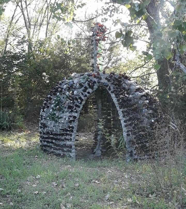 Truckhenge-托皮卡必去景点