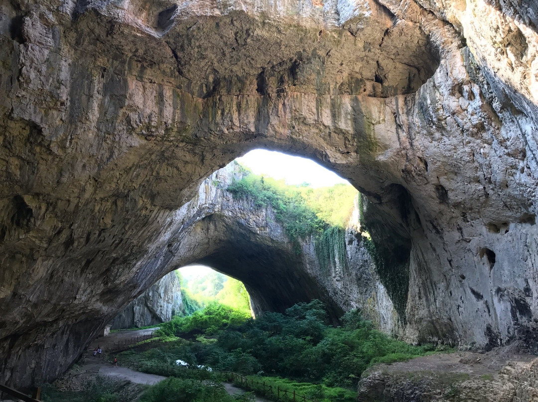 Veliko Tarnovo Day Tours景点图片