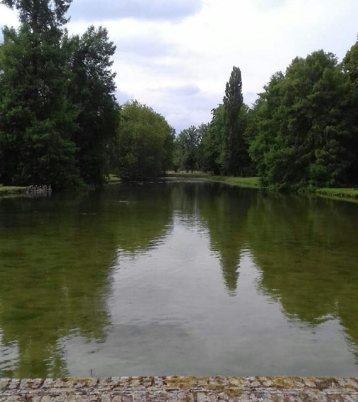 Chateau de Troissereux-Troissereux必去景点