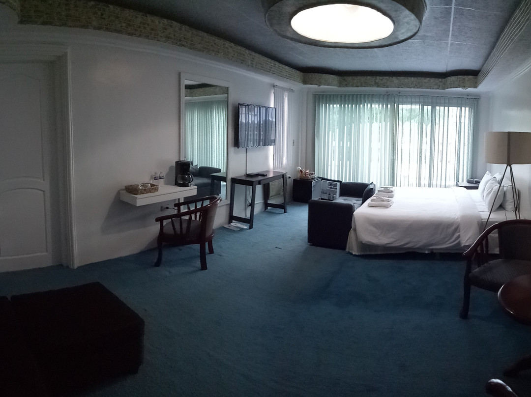 Grand Peninsula Suites主图