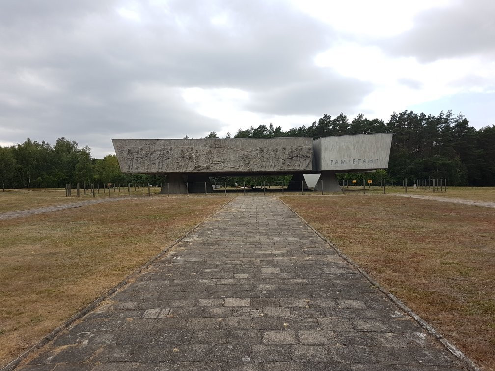 Kulmhof Death Camp Museum景点图片