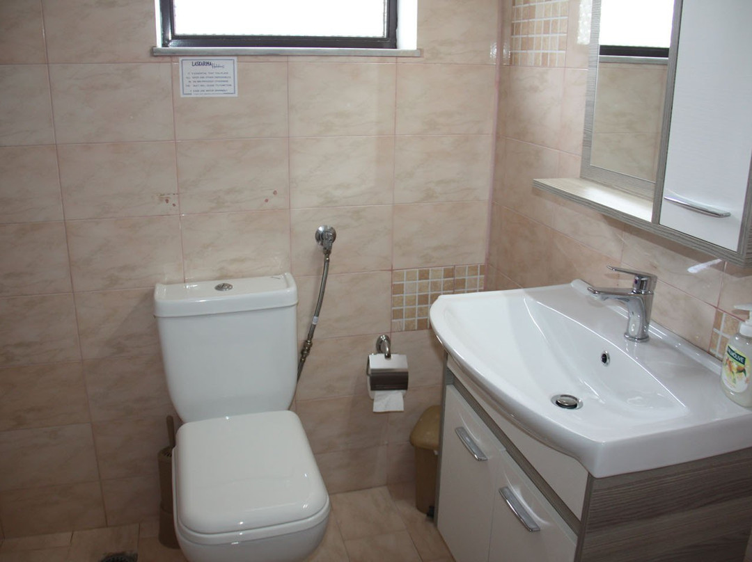 Calypso Apartments主图