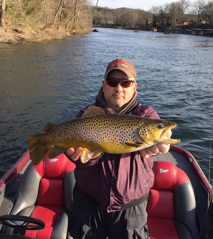 Lake Taneycomo-布兰森必去景点