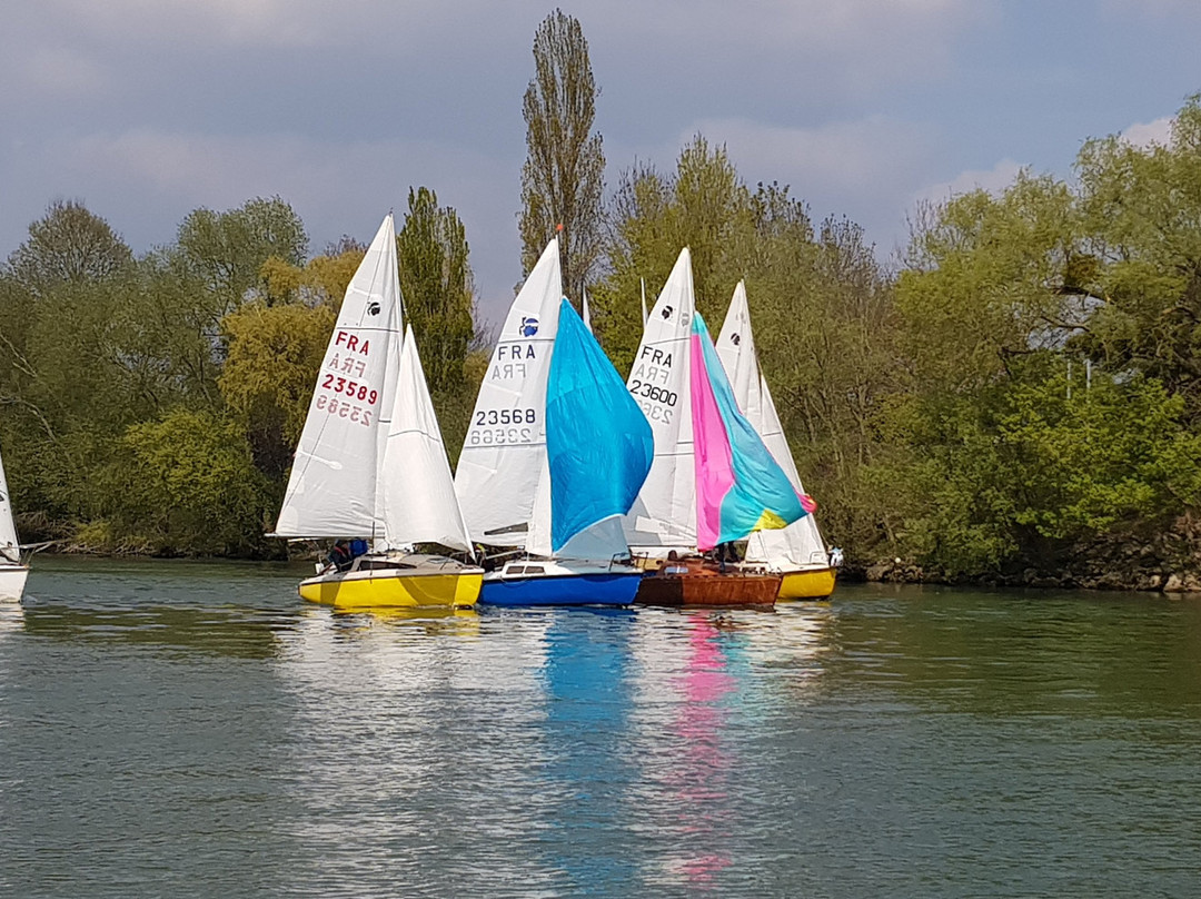 Yacht Club du Pecq景点图片