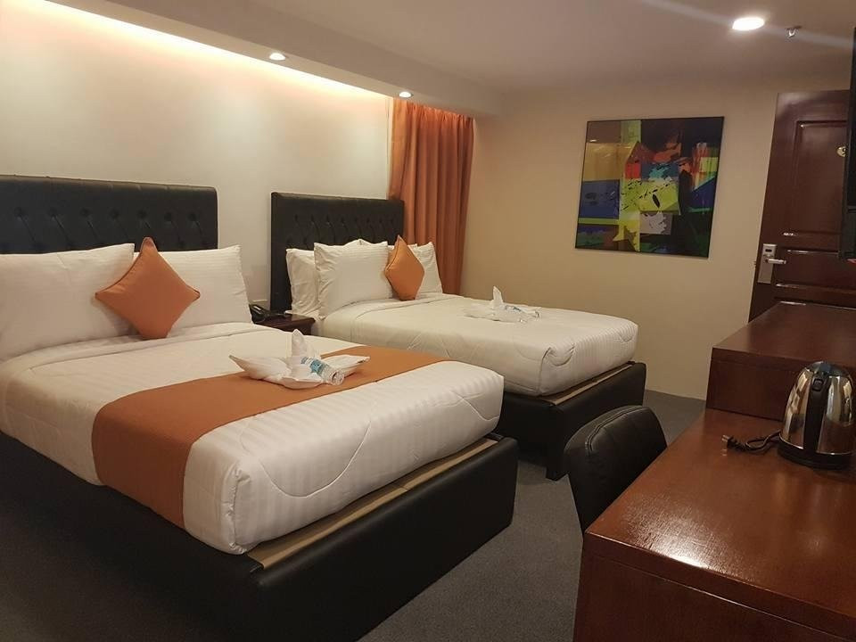 德福拉酒店