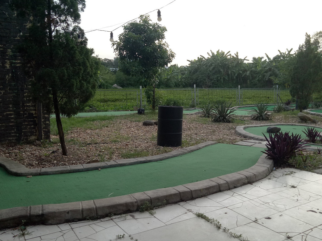 Westlake Mini Golf-河内必去景点