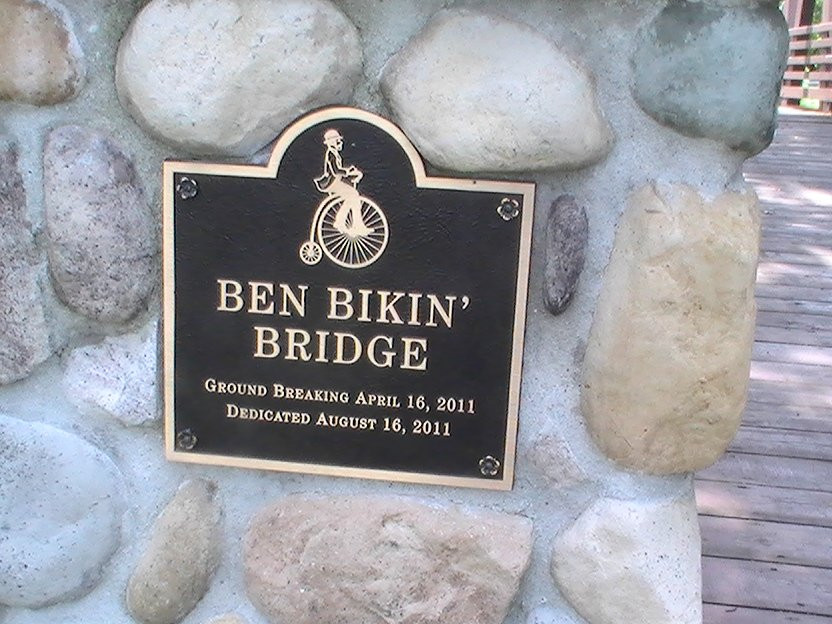 World's Largest Bicyclist-Sparta必去景点