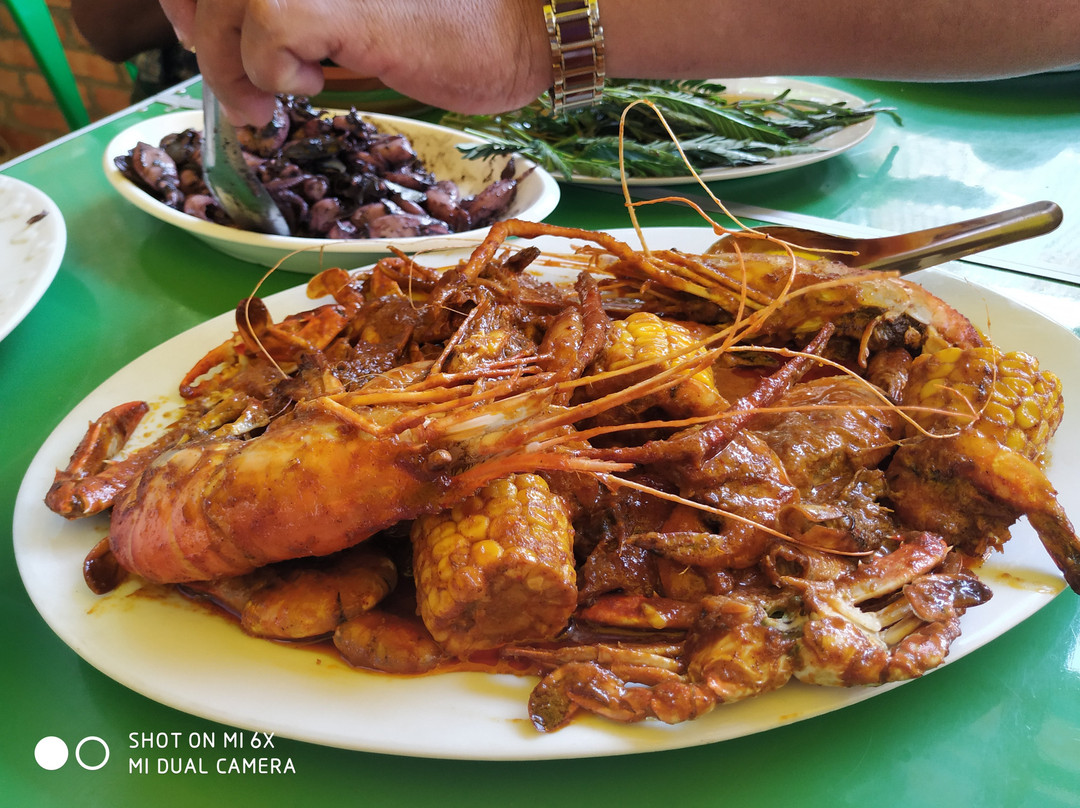 Hnin Hsi Phyu Restaurant