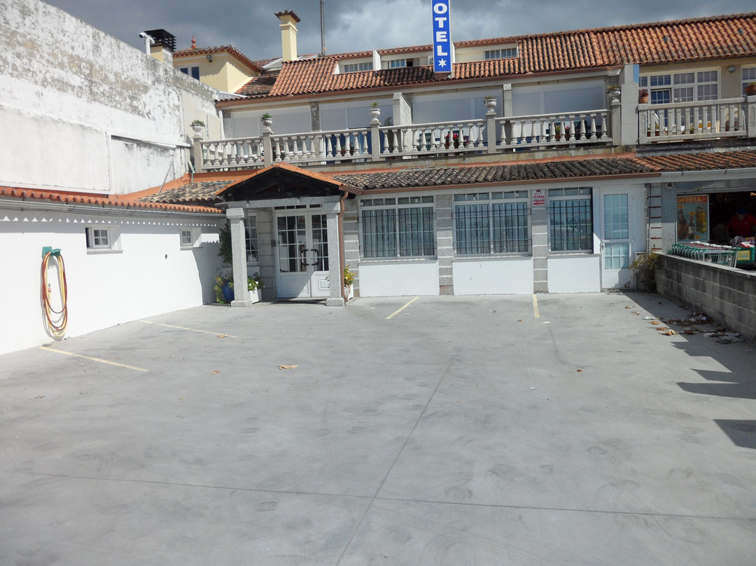 阿维尼达酒店主图