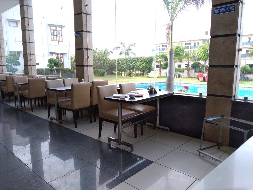 Nature Valley Resort主图