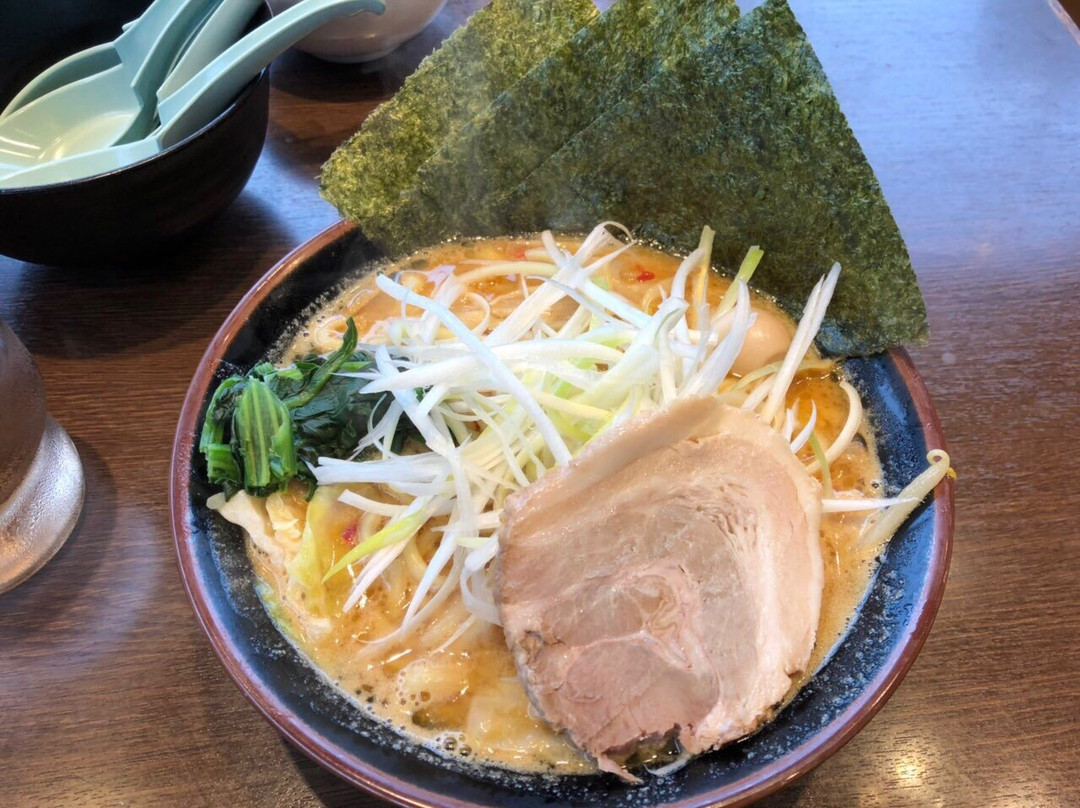 横浜家系ラーメン　麺匠家　西伊場店
