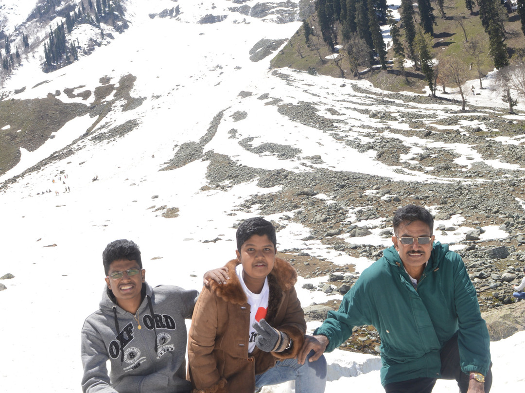 Thajwas Glacier景点图片