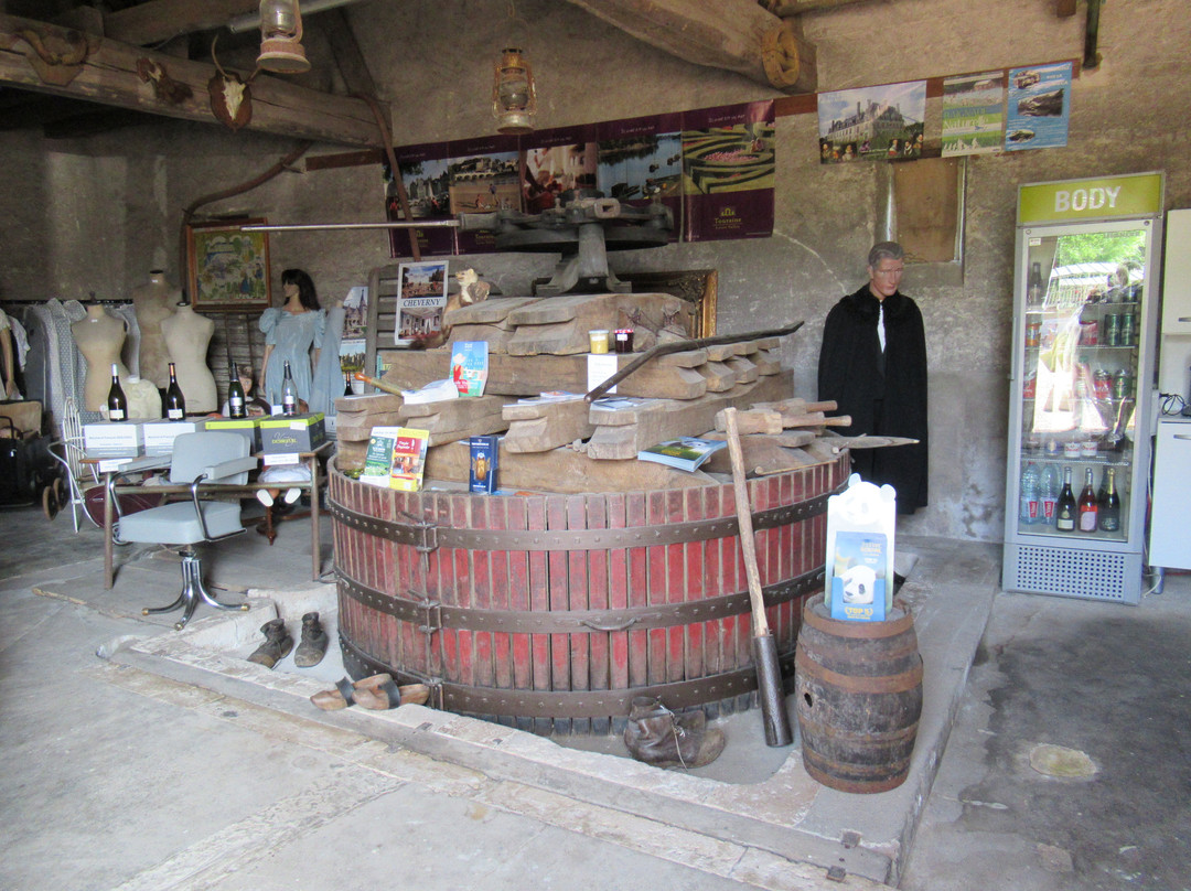 Oisly酒店住宿-Chambres Et Tables D'hôtes Le Voriou