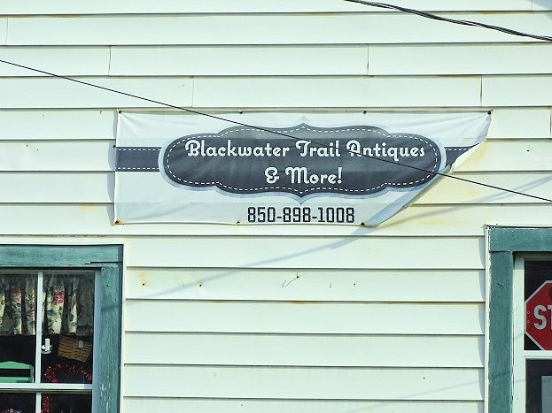 Blackwater Trail Antiques & More景点图片