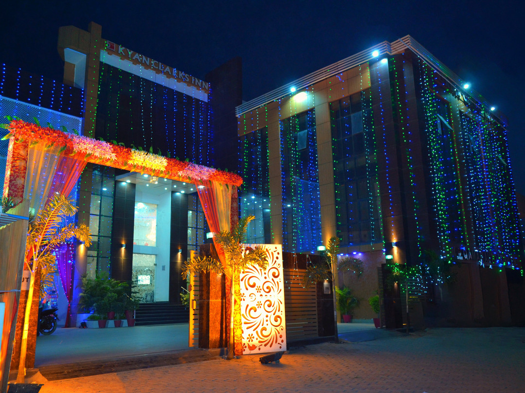 Hotel Kyan Clarks Inn Sultanpur主图