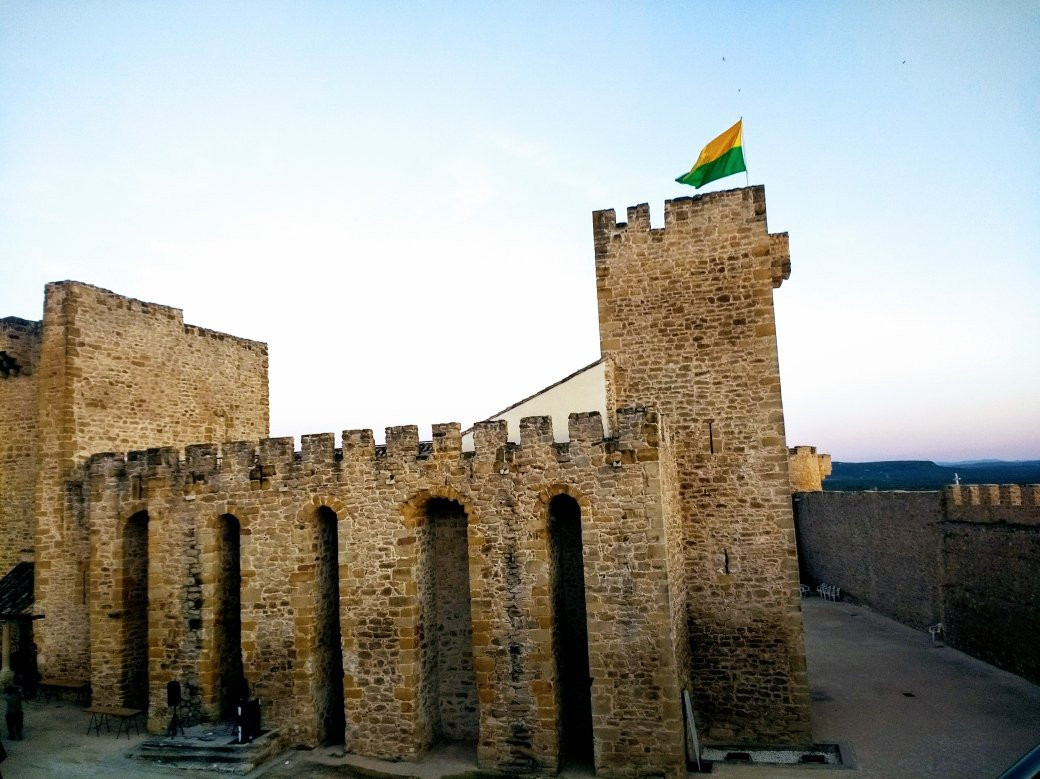 Castillo de Lopera-Lopera必去景点